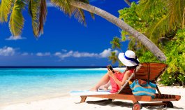 ¿Es justo quitar feriados para extender las vacaciones? El 74% cree que no